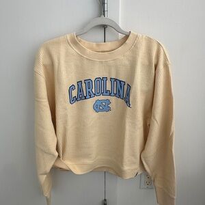 cropped ribbed butter yellow UNC pullover sweatshirt 
Size XL